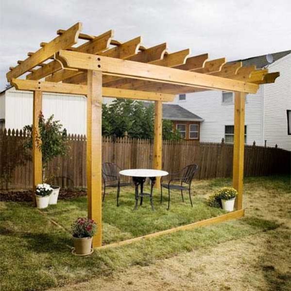 Pérgola con tablones dobles en lugar de vigas principales