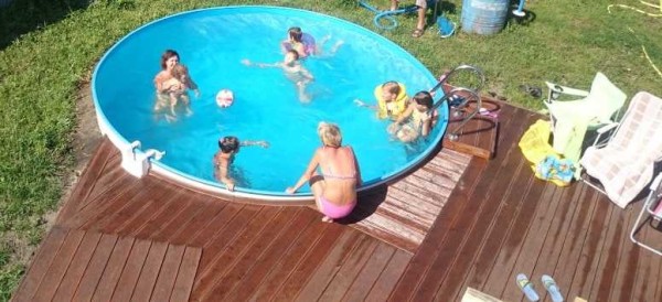 La pavimentazione può essere realizzata intorno alla piscina