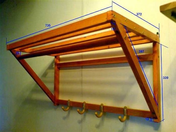 Dimensiones de la percha con estante