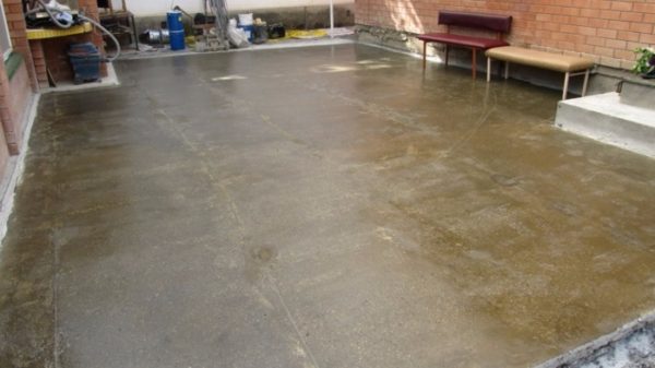 Impregnante epossidico per la depolverazione dei pavimenti dei garage