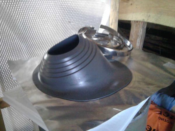 Master flash para chimenea sándwich - campana de goma con faldón flexible