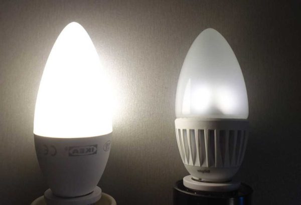 Per scegliere una lampada LED per il collegamento con un dimmer, cerca il limite di dimmerazione nelle caratteristiche