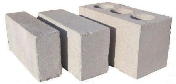 La dimensione del mattone di silicato è la stessa della ceramica standard