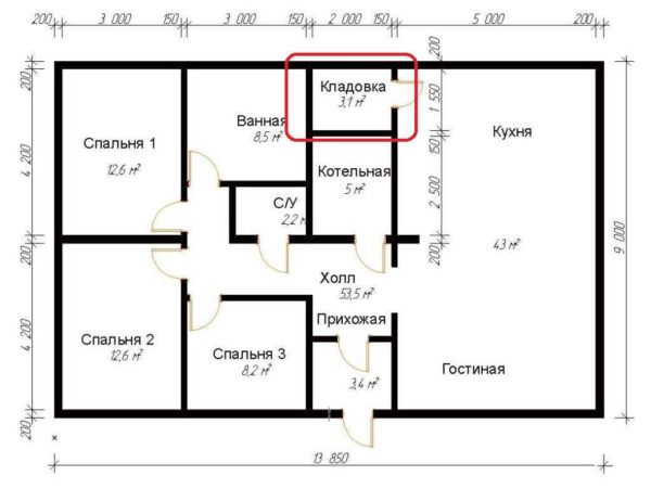 Površina 130 sq. m, nalazi se ostava s ulazom iz kuhinje