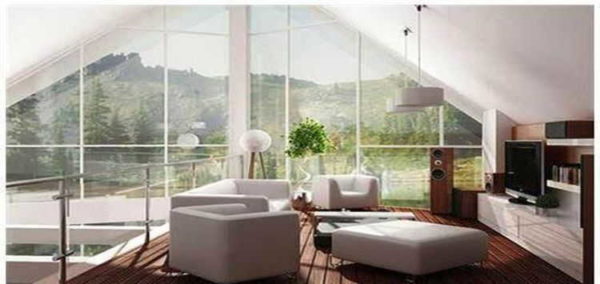 Casa con ventanas panorámicas: vista interior