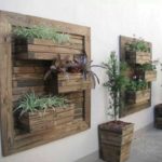 Panel de tablas y cajas con flores - elegante