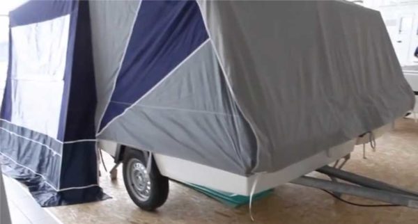 Tenda da rimorchio con pareti e soffitto morbidi