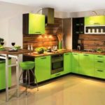 Combinazione classica - cucina in verde e marrone