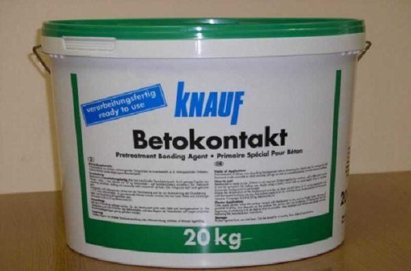 Betokontakt de Knauf tiene un tinte rosa