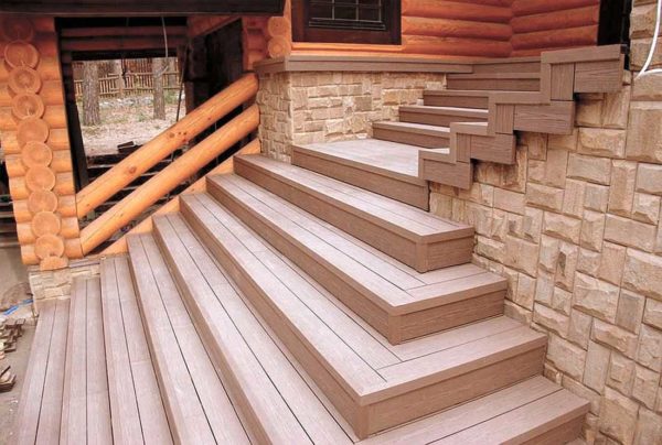 Decking di gradini